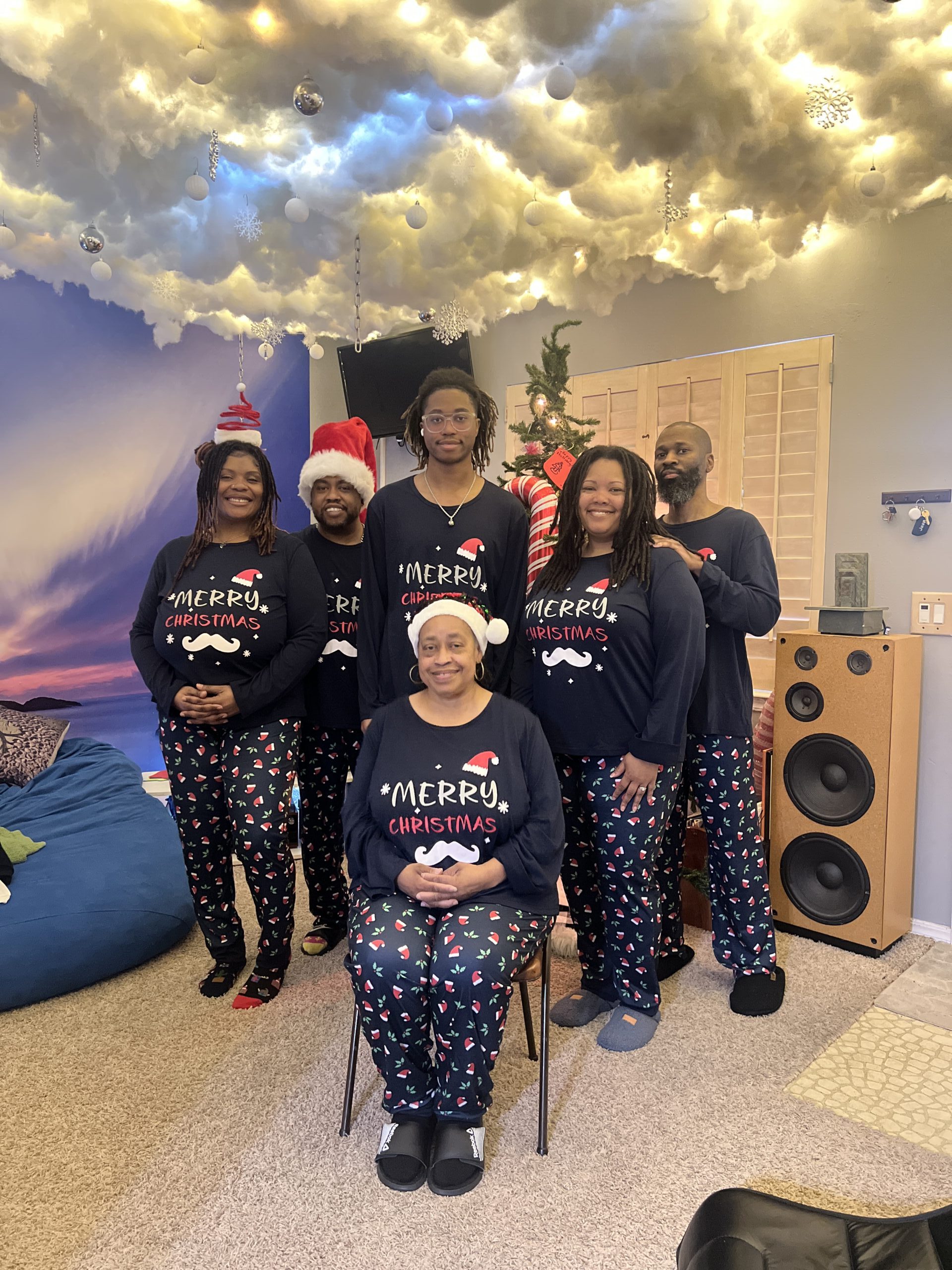 FAMILY CHRISTMAS PIC