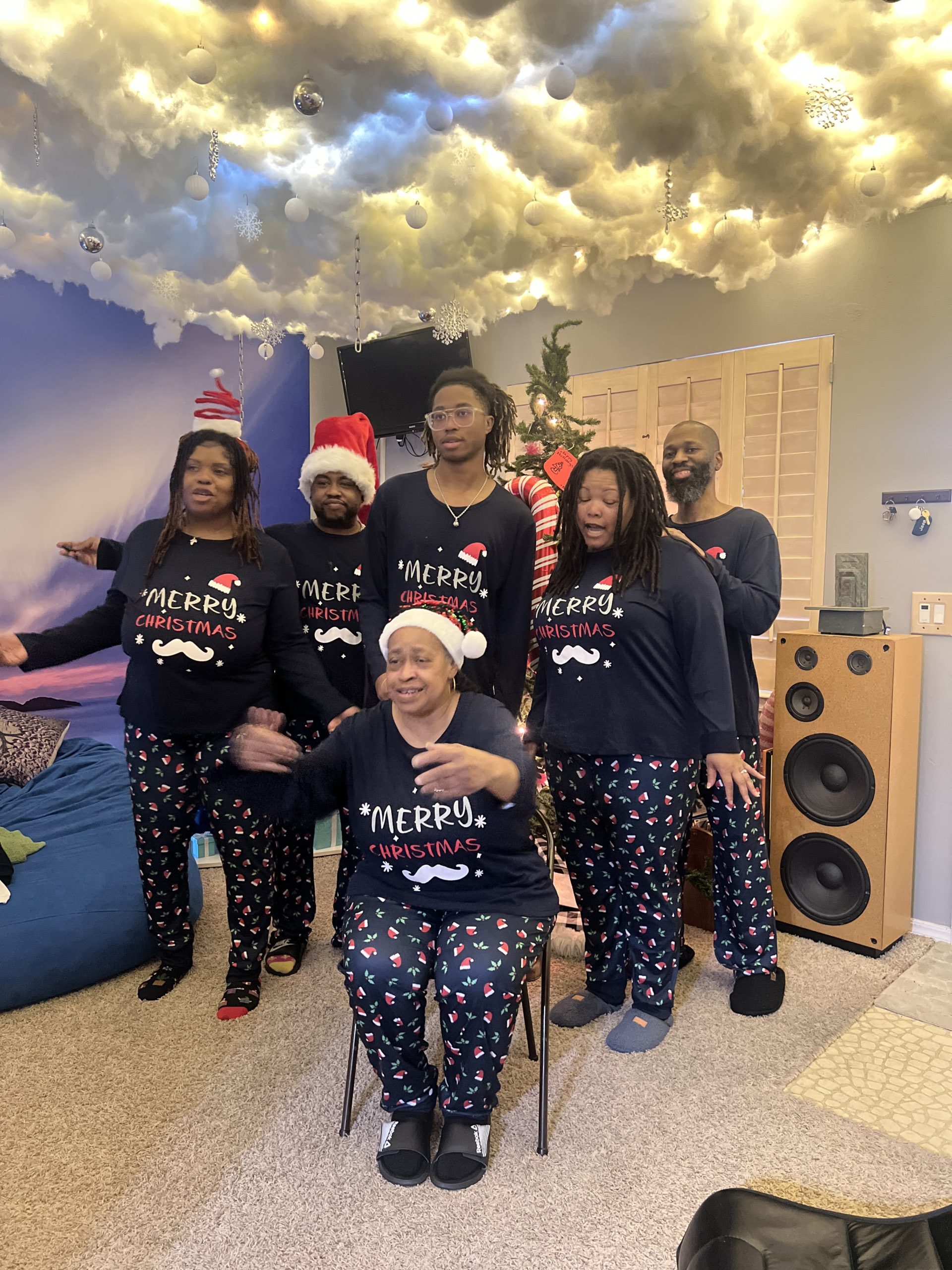 FAMILY CHRISTMAS PIC2